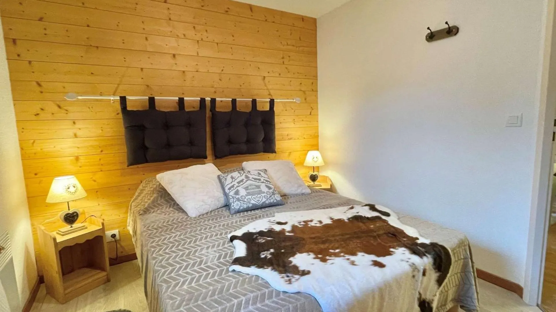 Appartement Confortable Flumet - Piscine, Parking, 2 Ch, 6 Pers - Fr-1-603-69 0*,  Frankrijk