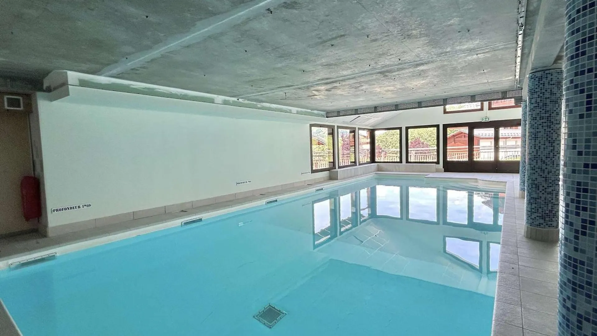 Appartement Confortable Flumet - Piscine, Parking, 2 Ch, 6 Pers - Fr-1-603-69