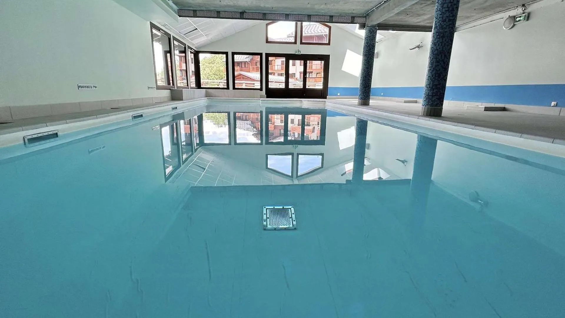 Appartement Confortable Flumet - Piscine, Parking, 2 Ch, 6 Pers - Fr-1-603-69 Frankrijk